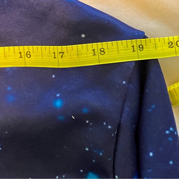 Lil Uzi Vert Vs The World Hoodie Large Good Condition Rare Merchandise - Picture 9 of 9